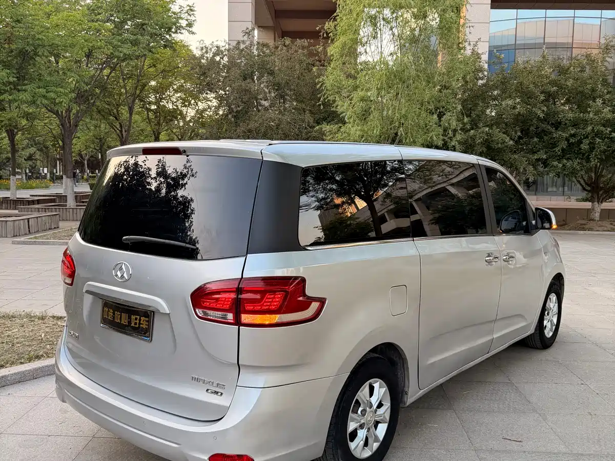 SAIC Maxus Maxus G10 2014 2.0T Automatic Luxury Executive Edition фото 10