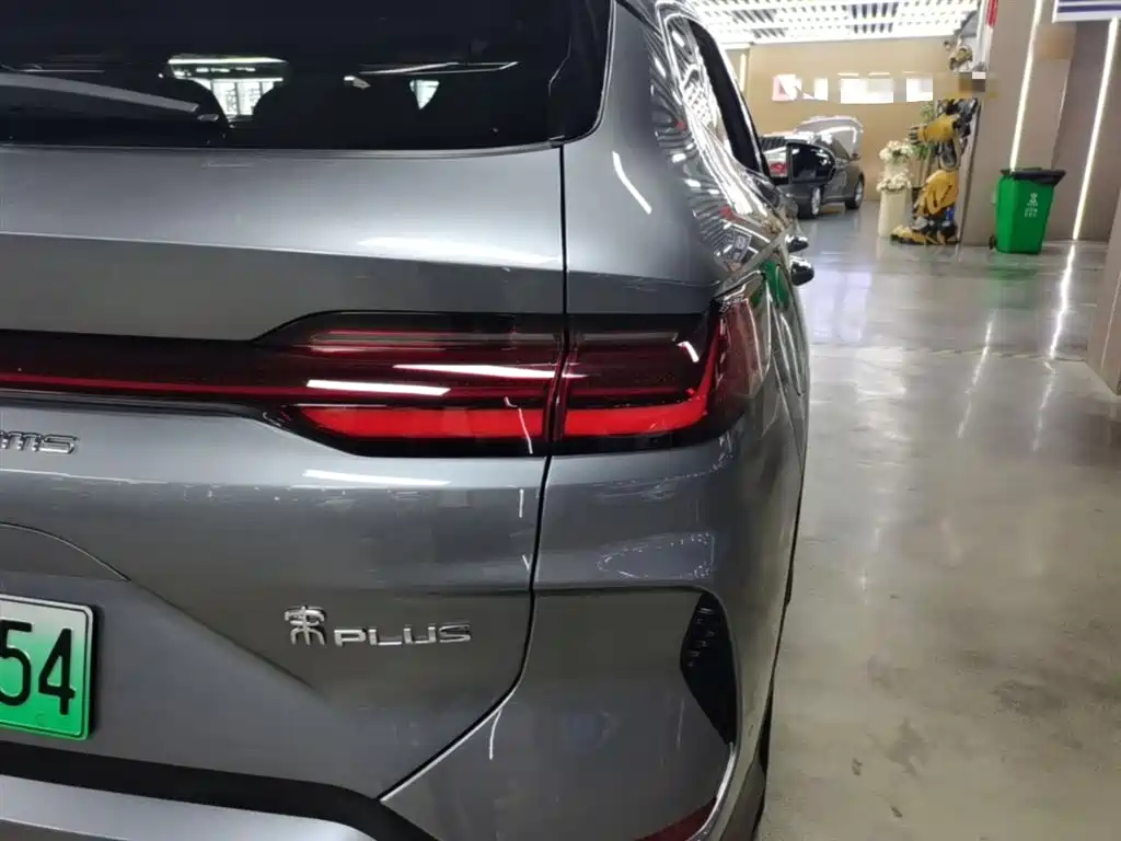 BYD Song PLUS PHEV 2023 Champion Edition DM-i 110KM Flagship фото 8