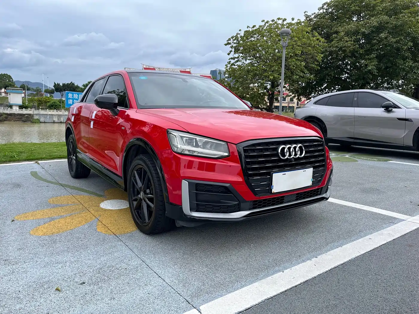 Audi Q2L 2018 35 TFSI Launch Exclusive Edition China VI фото 3