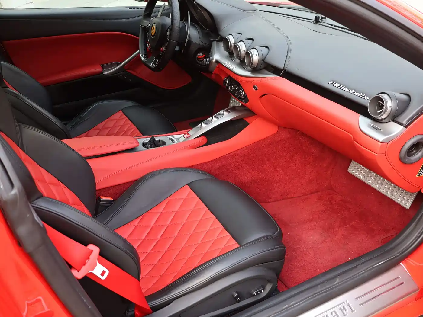 Ferrari F12berlinetta 2015 2013 6.3L Standard