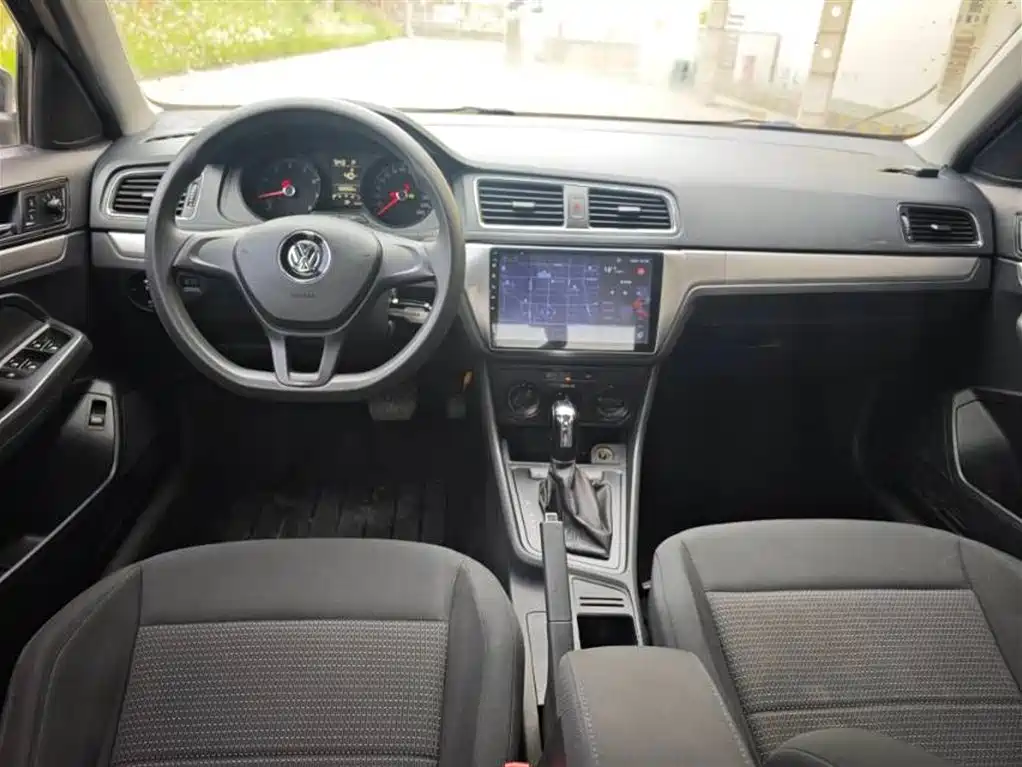 Volkswagen Lavida 2018 Classic 1.5L Automatic Trend China VI фото 6
