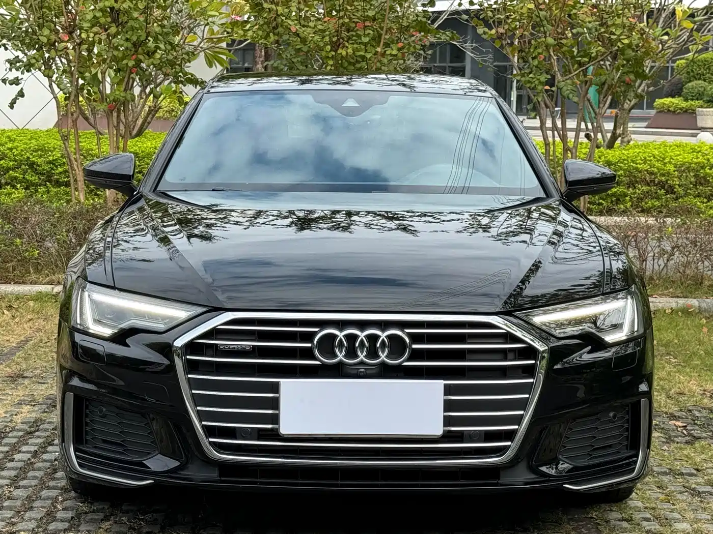 Audi A6L 2022 40 TFSI Luxury Dynamic фото 2