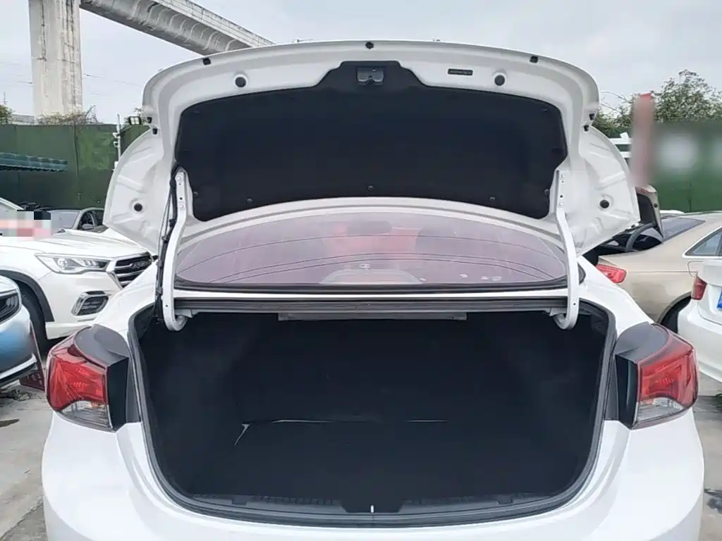 Hyundai Langdong 2017 2016 1.6L Automatic Smart Edition