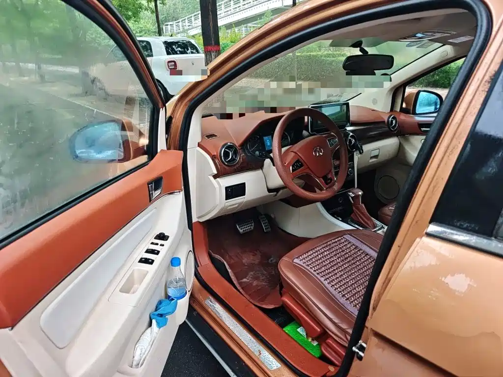 BAIC Senova X25 2017 2015 1.5L Automatic Elite