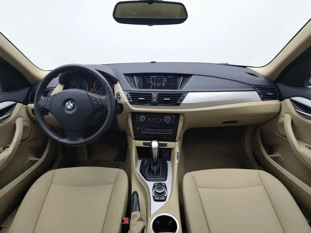 BMW X1 (Import) 2014 2012 sDrive18i Luxury