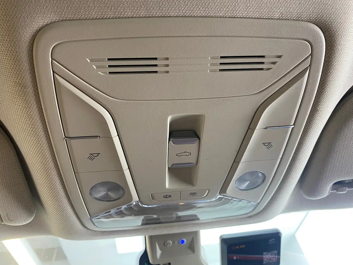 Hongqi H5 2022 Classic 1.5T DCT Flag Rhythm Edition фото 13
