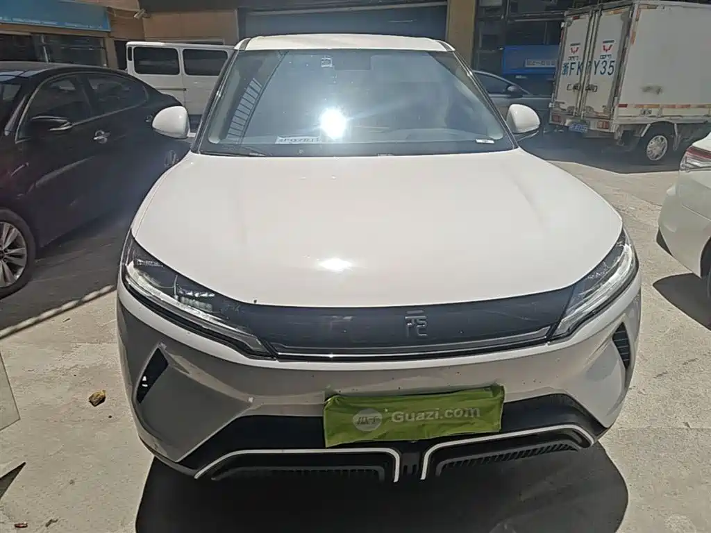 BYD Yuan UP 2024 401KM Leading Edition фото 3