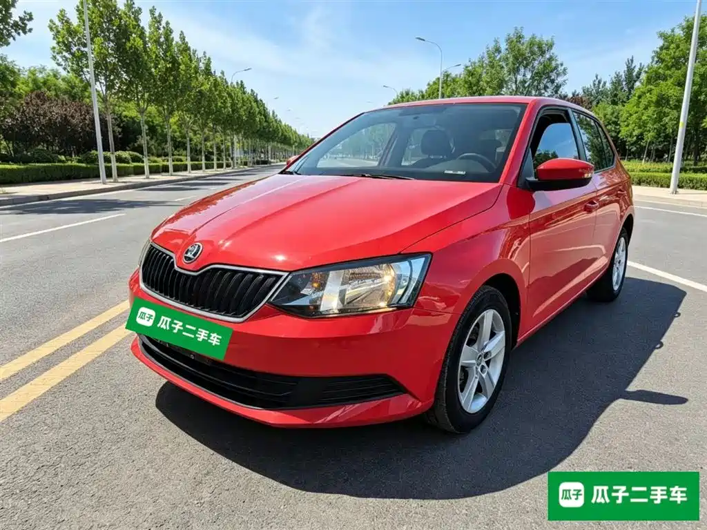 Škoda Fabia 2017 1.4L Auto Car Enjoy Edition фото 2