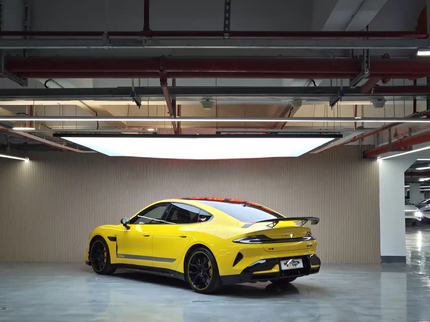 XIAOMI CAR XIAOMI SU7 ULTRA