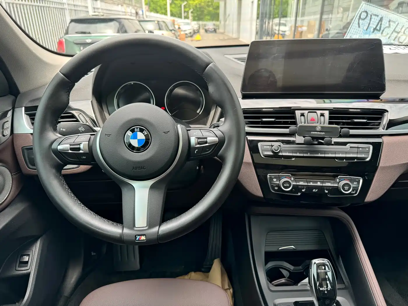 BMW X1 2021 sDrive25Li Leading фото 10