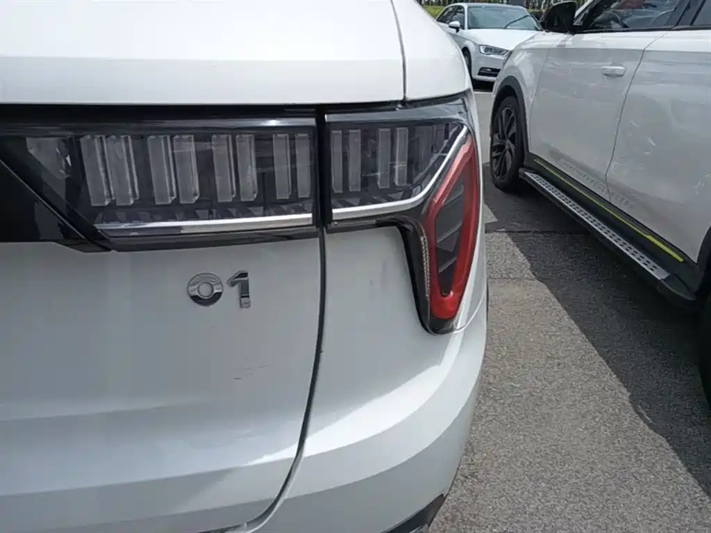 Lynk & Co 01 2019 2.0T 2WD Type Pro Version China VI фото 8