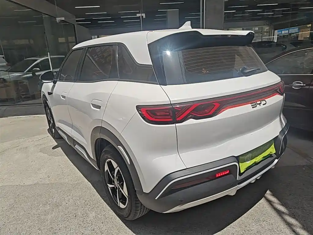 BYD Yuan UP 2024 401KM Leading Edition фото 5