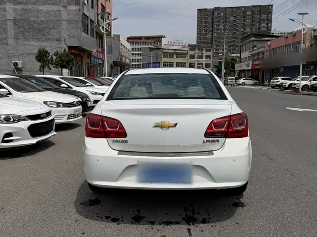 Chevrolet Cruze 2017 2015 1.5L Classic SE MT