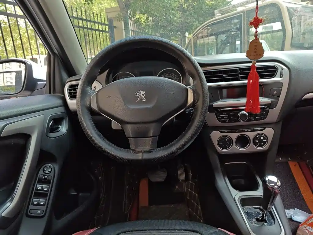 Peugeot 301 2014 2014 1.6L Automatic Luxury Edition