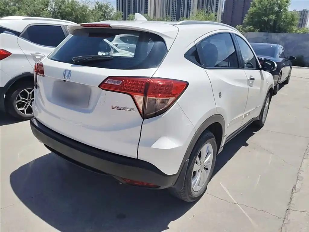 Honda Vezel 2015 2015 1.5L CVT 2WD Comfort