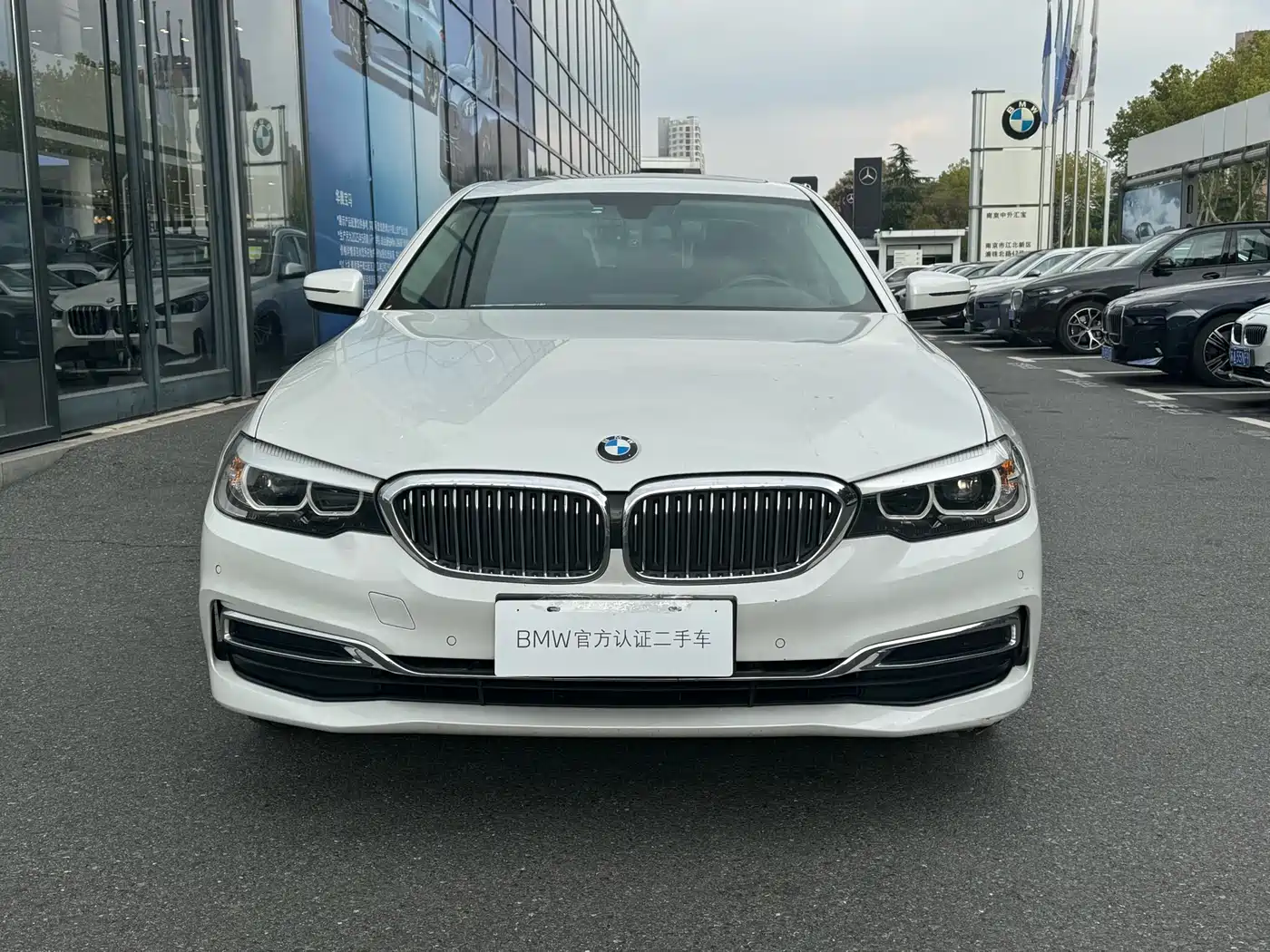 BMW 5 Series 2020 525Li Luxury Package