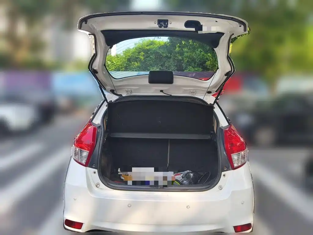 Toyota YARiS L Zhi Xuan 2014 2014 1.5G Automatic Dynamic Edition