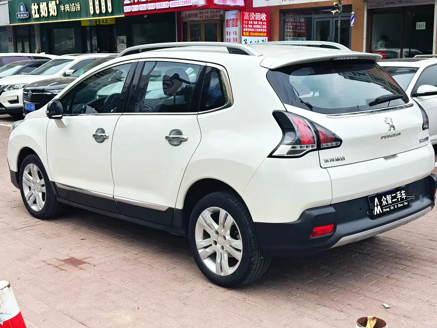 Peugeot 3008 2016 1.6THP Automatic Standard Edition фото 6