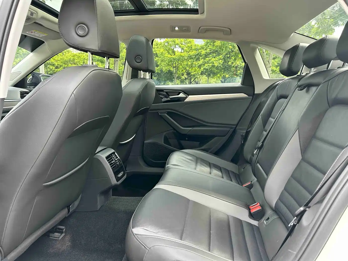 Volkswagen Sagitar 2021 280TSI DSG Surpassing Edition фото 4