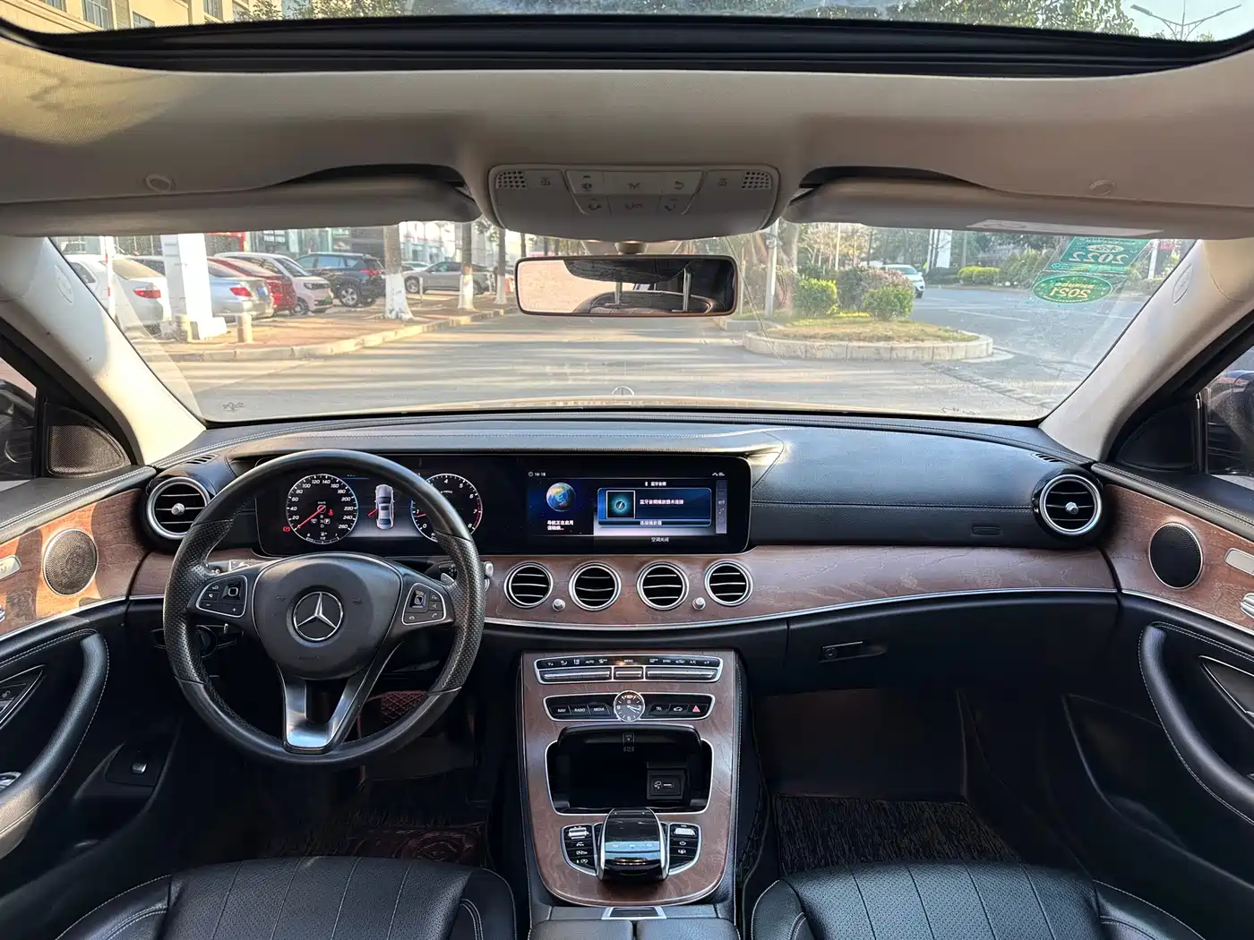 Mercedes-Benz E-Class 2018 E 300 L Luxury фото 6