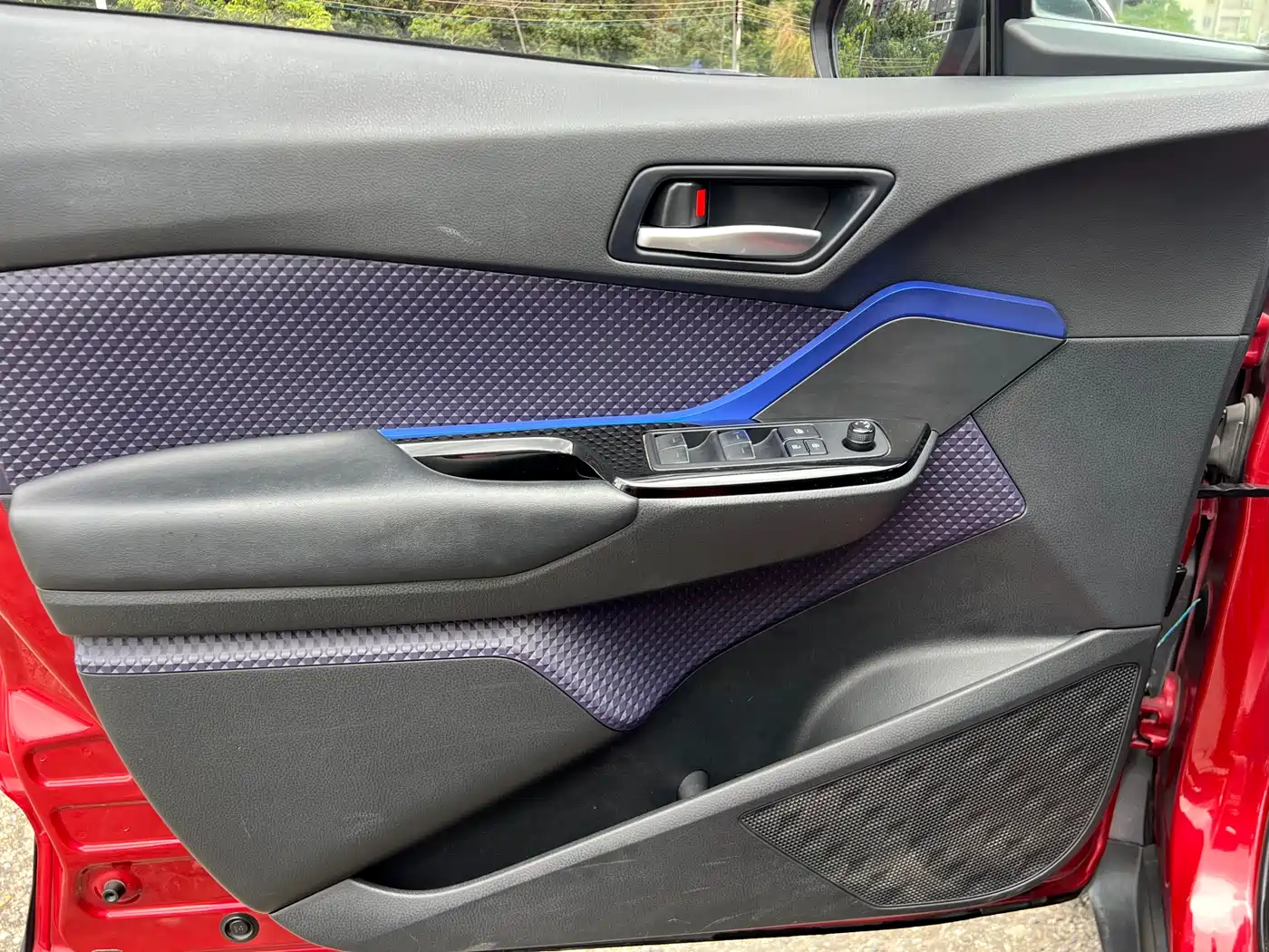 Toyota C-HR 2018 Model 2.0L Luxury Sunroof Version China V фото 11