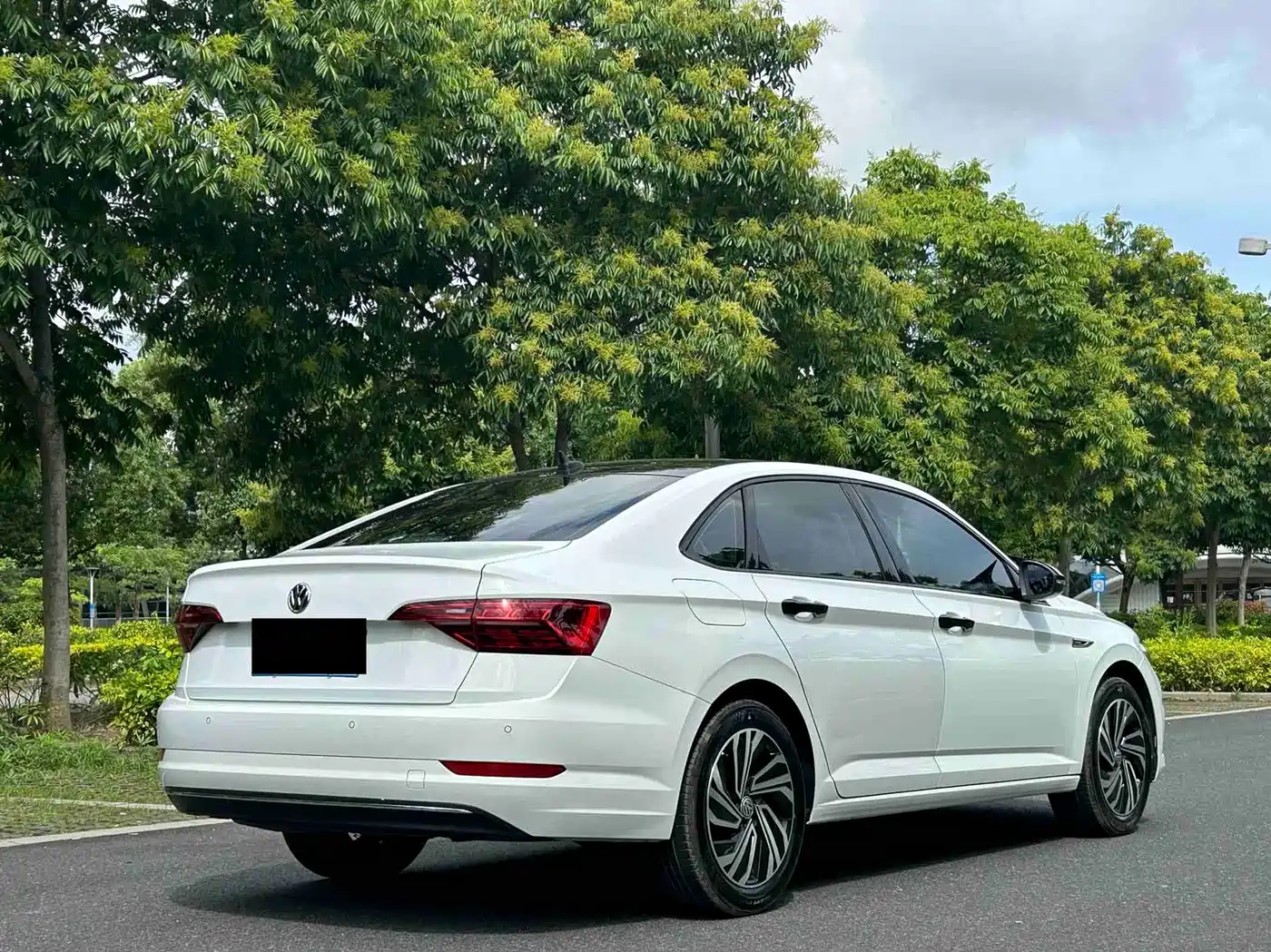 Volkswagen Sagitar 2021 280TSI DSG Surpassing Edition фото 8