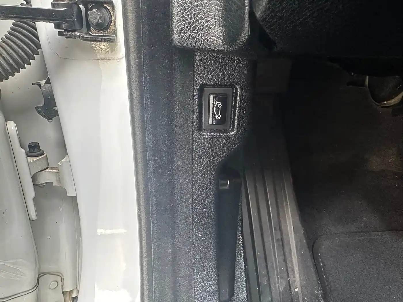 BMW 5 Series 2014 525Li Leading фото 21