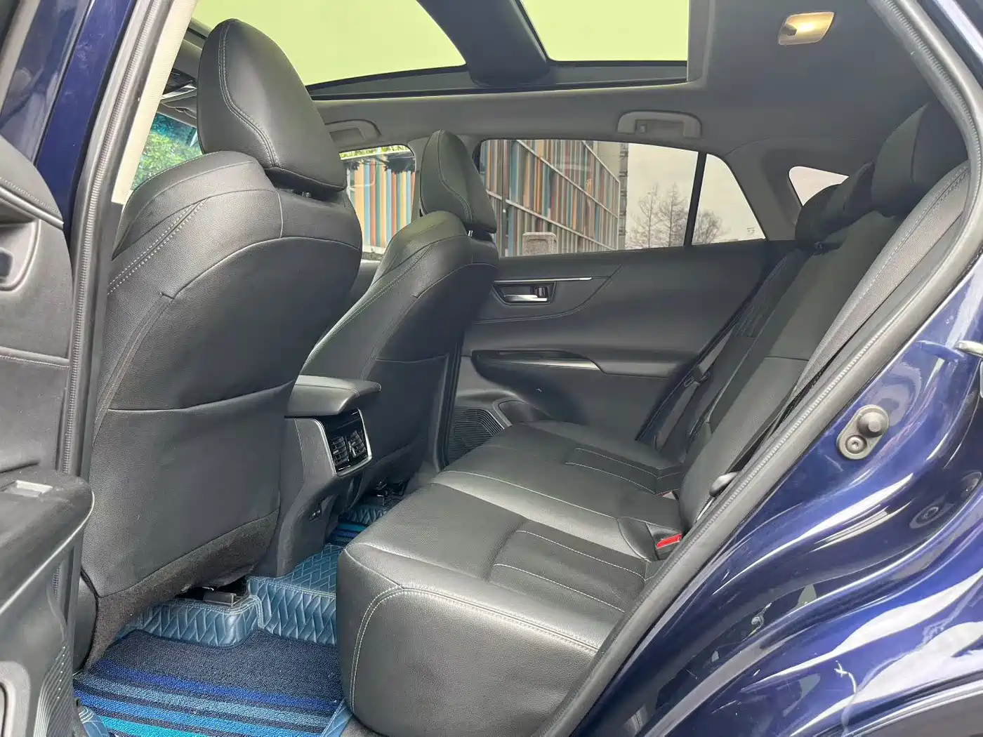 Toyota Lingfang HARRIER 2022 2.0L CVT 2WD Premium Edition фото 8