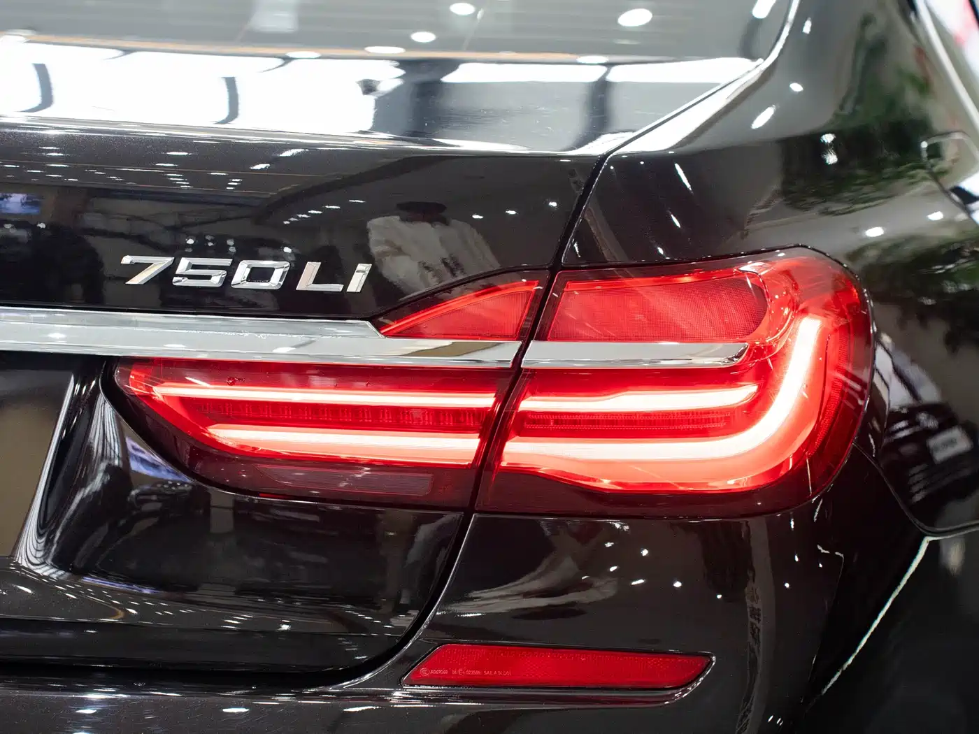 BMW 7 Series 2018 750Li xDrive M Sport Package фото 9