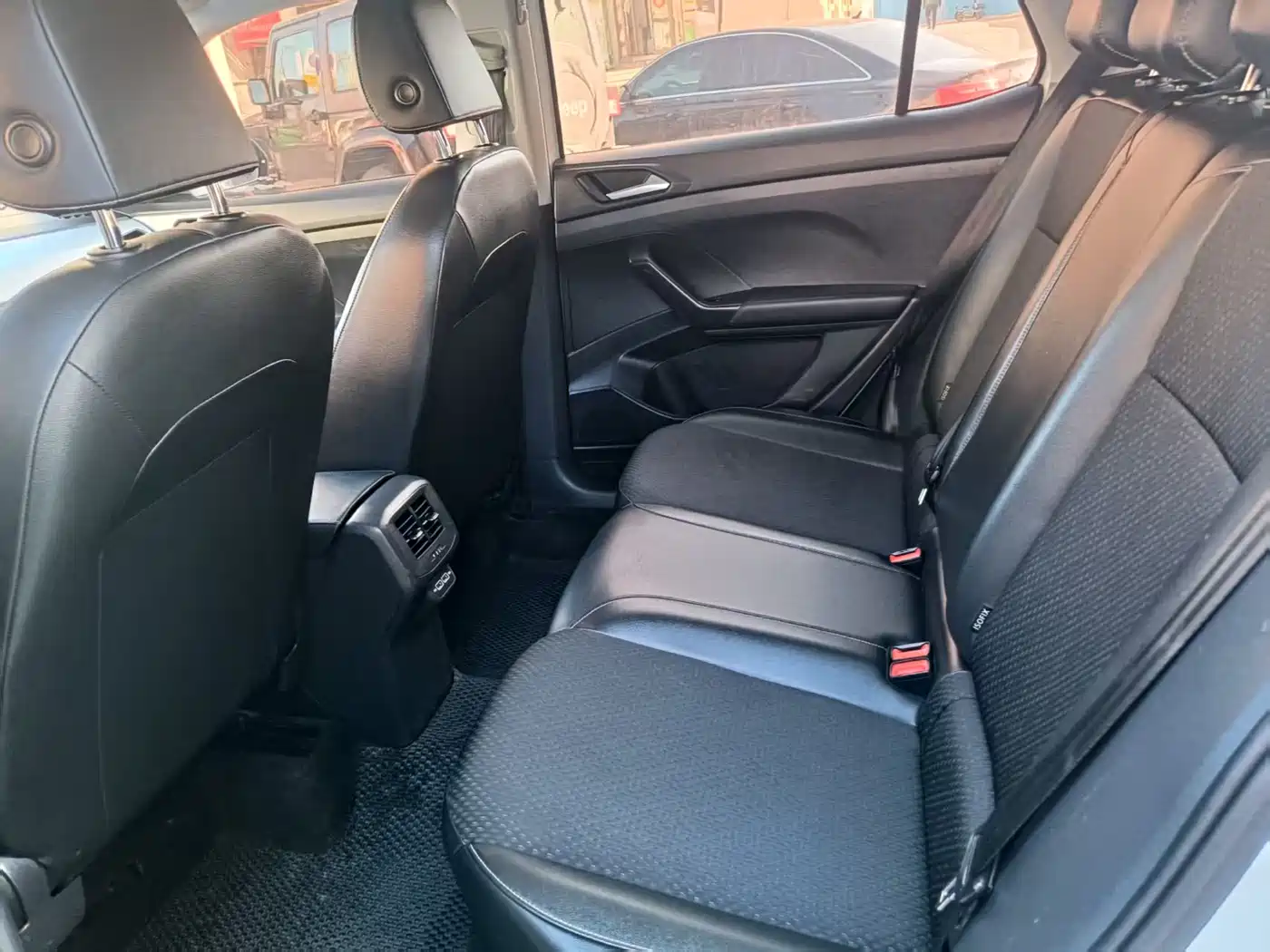 VOLKSWAGEN EXPLORING THE SHADOW