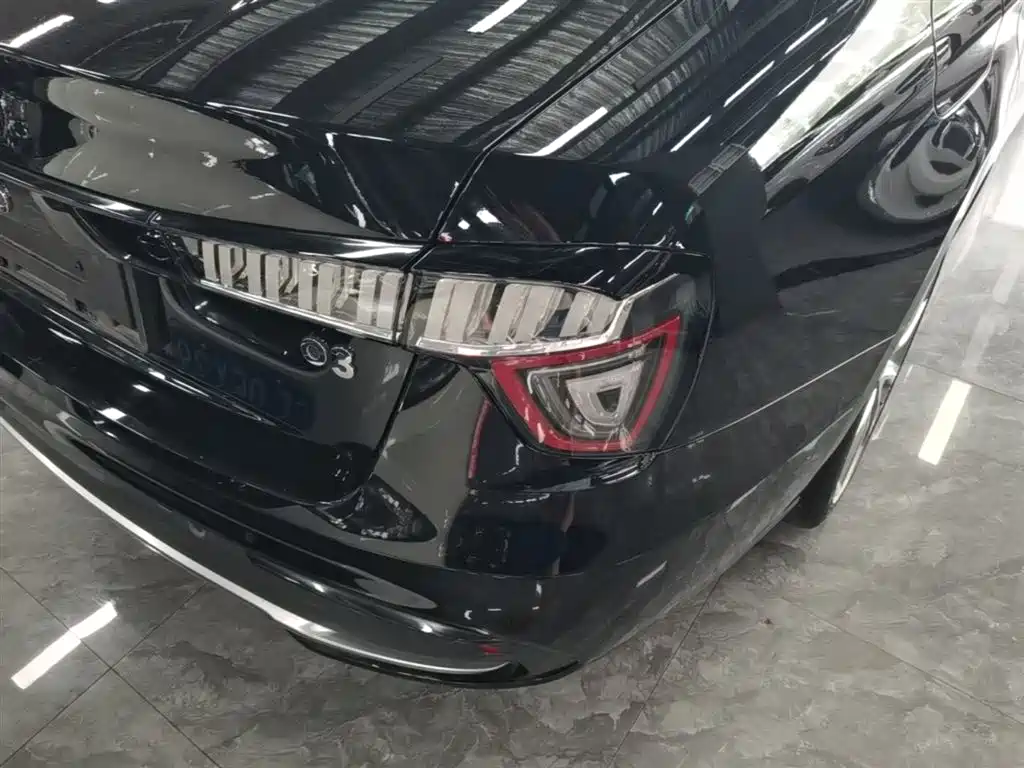 Lynk & Co 03 2018 1.5TD DCT Pro Version China V фото 8