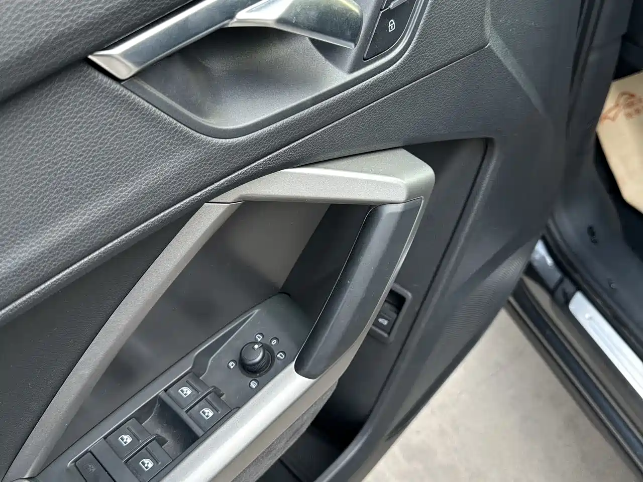 Audi Q3 2022 35 TFSI Fashion Elegance фото 4