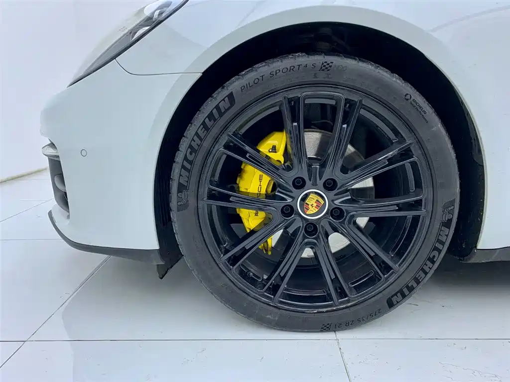 Porsche Panamera 2023 Facelift Panamera 2.9T Platinum Edition фото 7