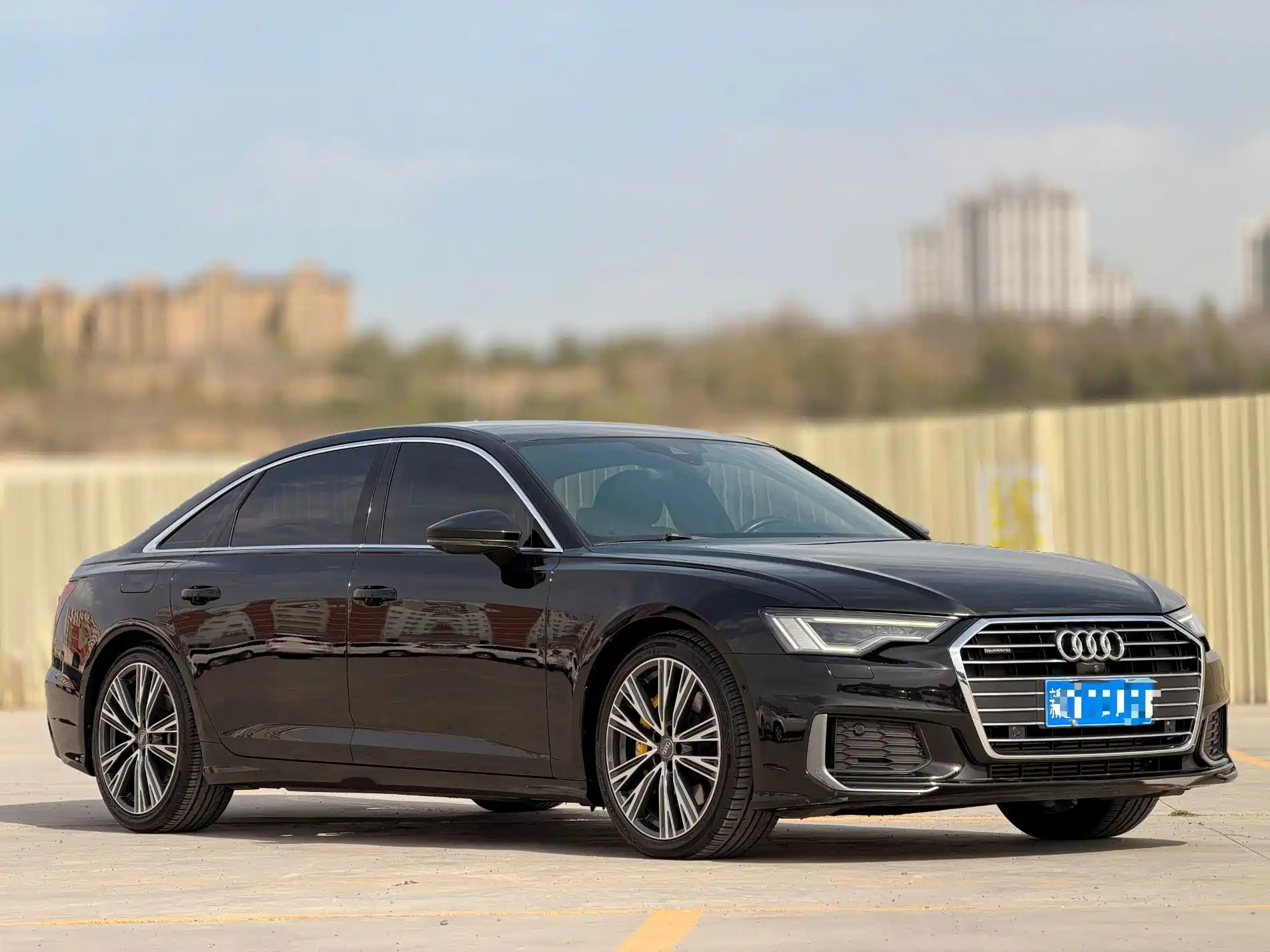 Фото 3 - Audi A6L