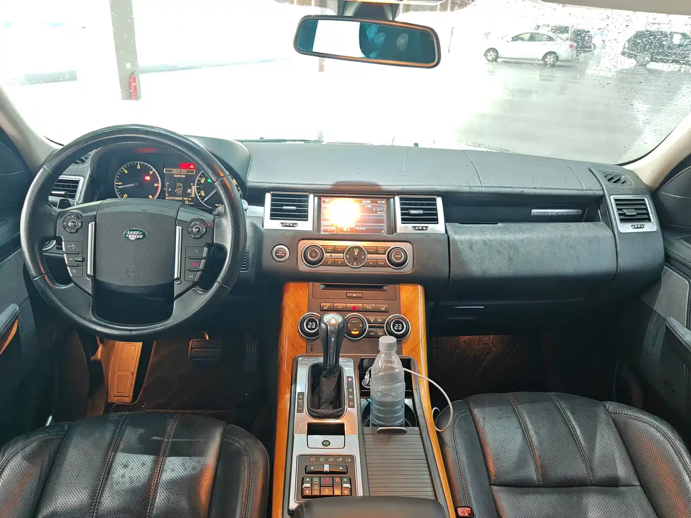 Land Rover Range Rover Sport 2011 3.0 TDV6 Diesel фото 4