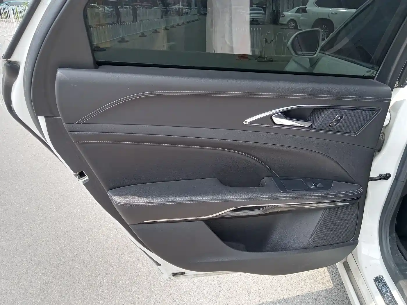Фото 4 - Ford Taurus
