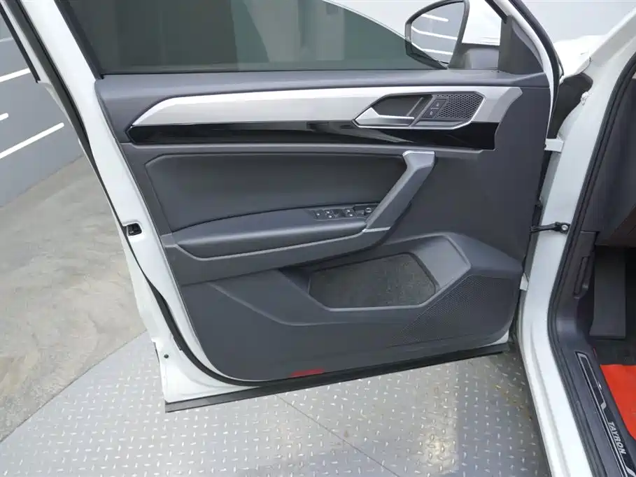 Volkswagen Tayron 2019 330TSI 4WD Luxury China V фото 7