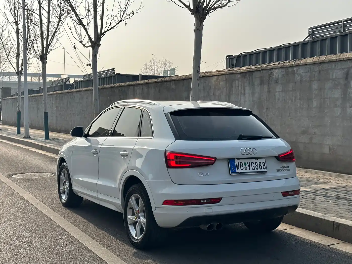 AUDI Q3