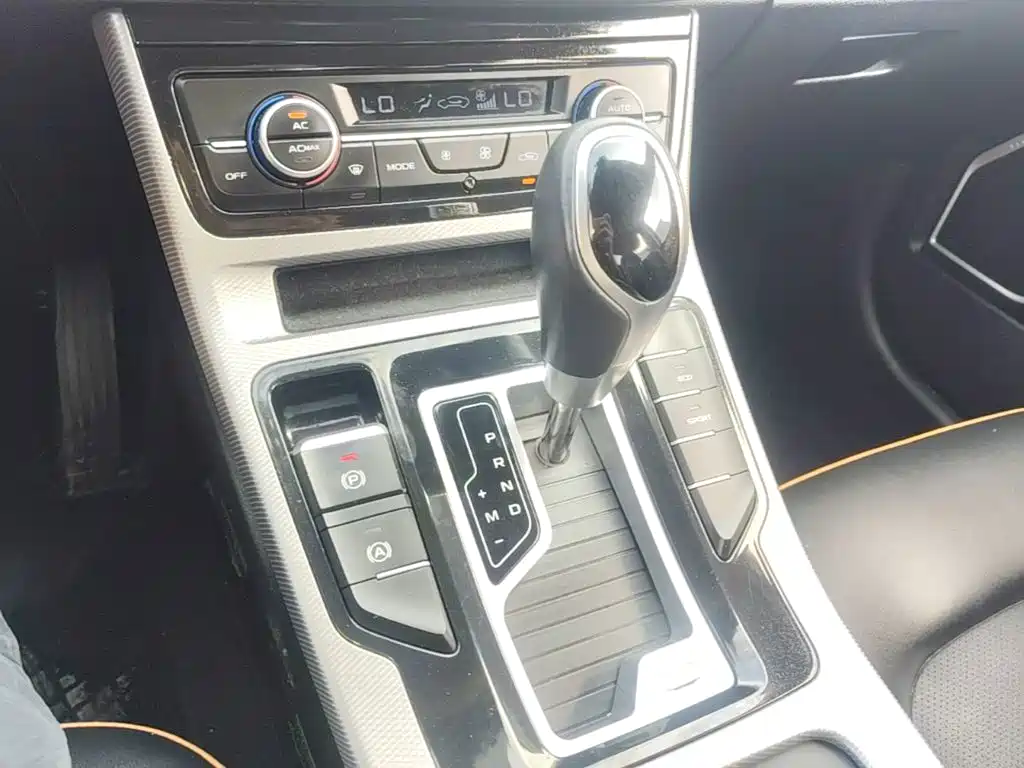 Geely Emgrand GL 2020 2020 1.4T CVT Asian Games Edition