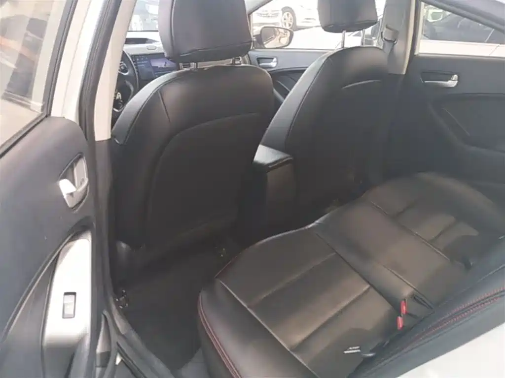 Kia K3 2016 1.6L Automatic GL фото 17
