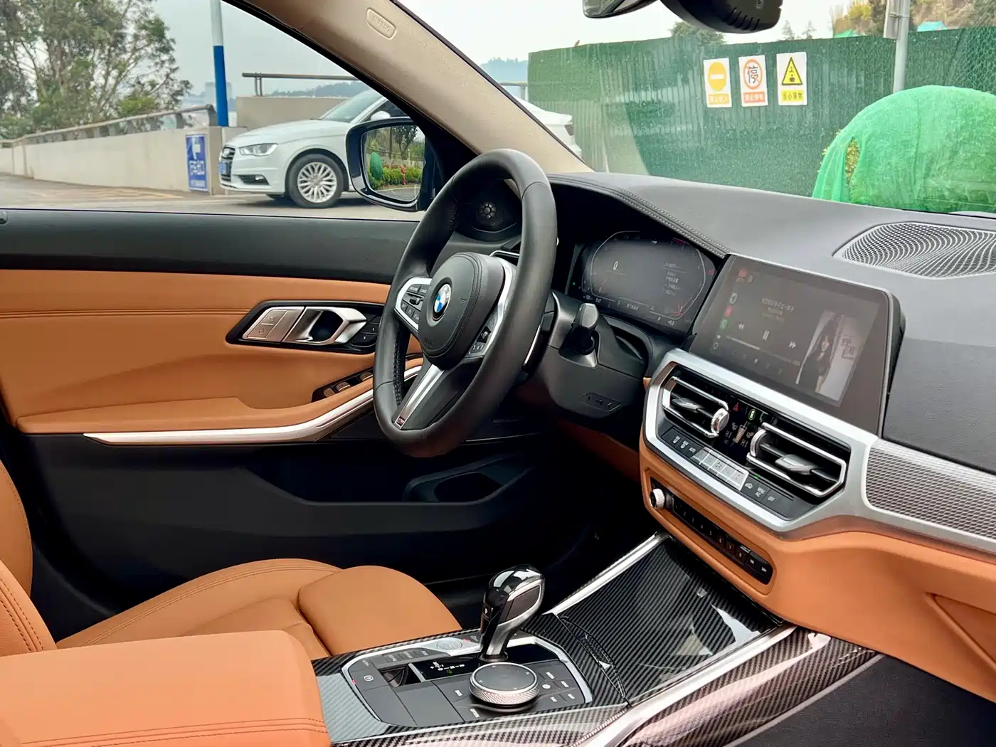 BMW 3 Series 2020 Facelift 325i M Sport Night Edition фото 30