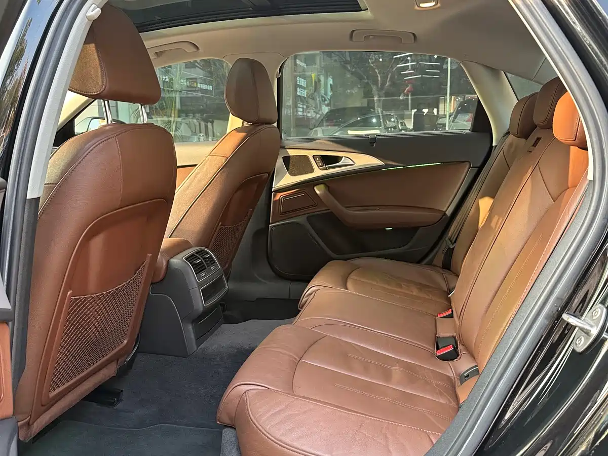 Audi A6L 2018 30th Anniversary 35 TFSI Fashion фото 6