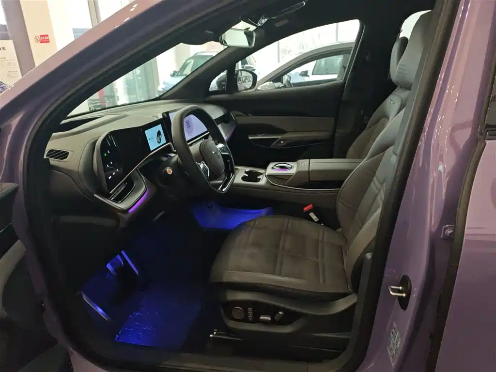 Hongqi Tian Gong 08 2025 730 Smart Selection Edition фото 15