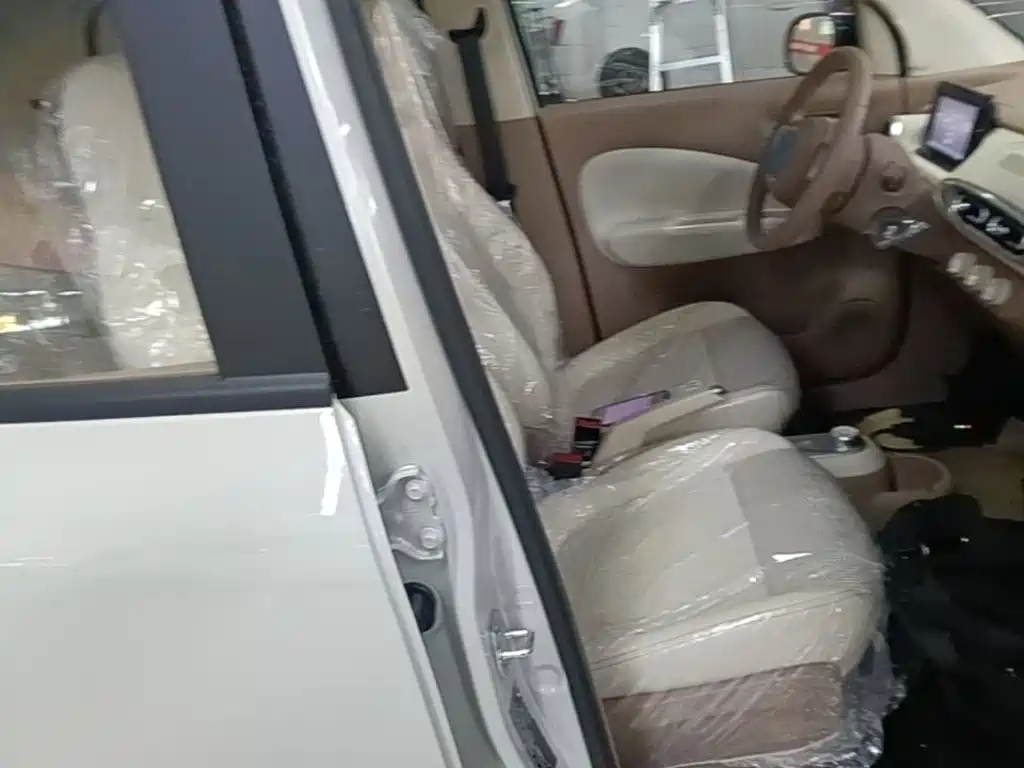 Wuling Motors Hongguang MINIEV 2026 2025 4-Door Advanced
