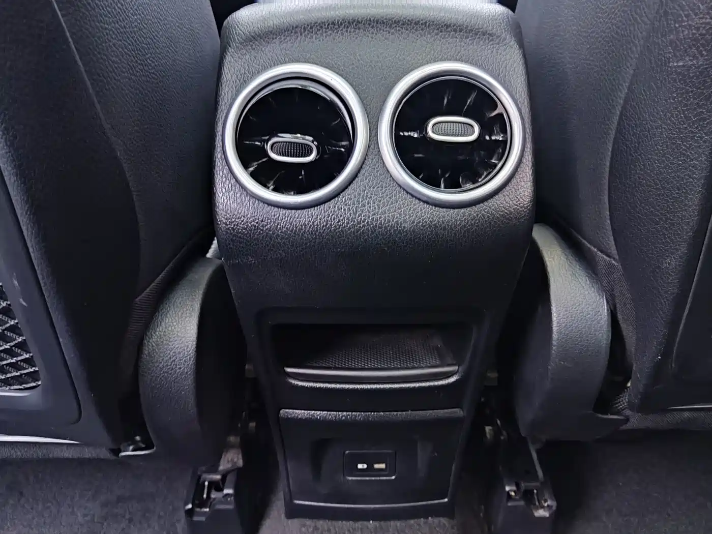 Mercedes-Benz GLB 2021 GLB 180 Style фото 13