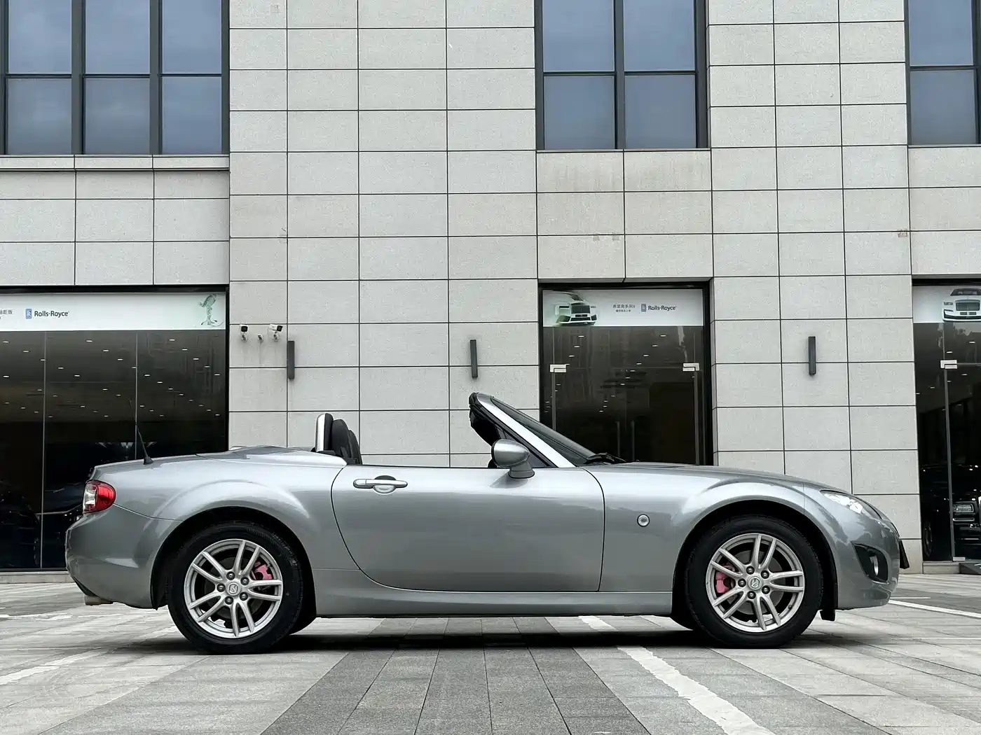Mazda MX-5 2010 2009 2.0