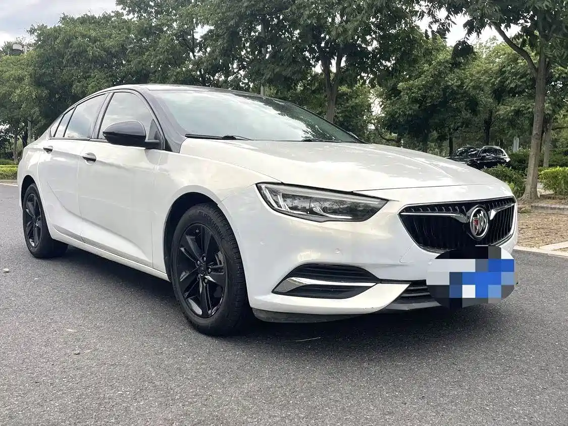 Фото 3 - Buick Regal