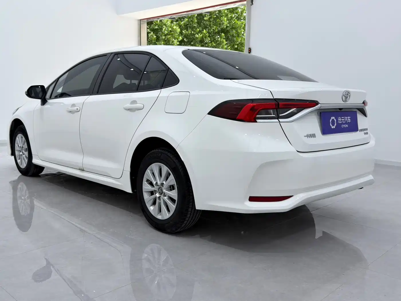 Toyota Corolla 2022 1.2T S-CVT Pioneer PLUS Edition фото 4