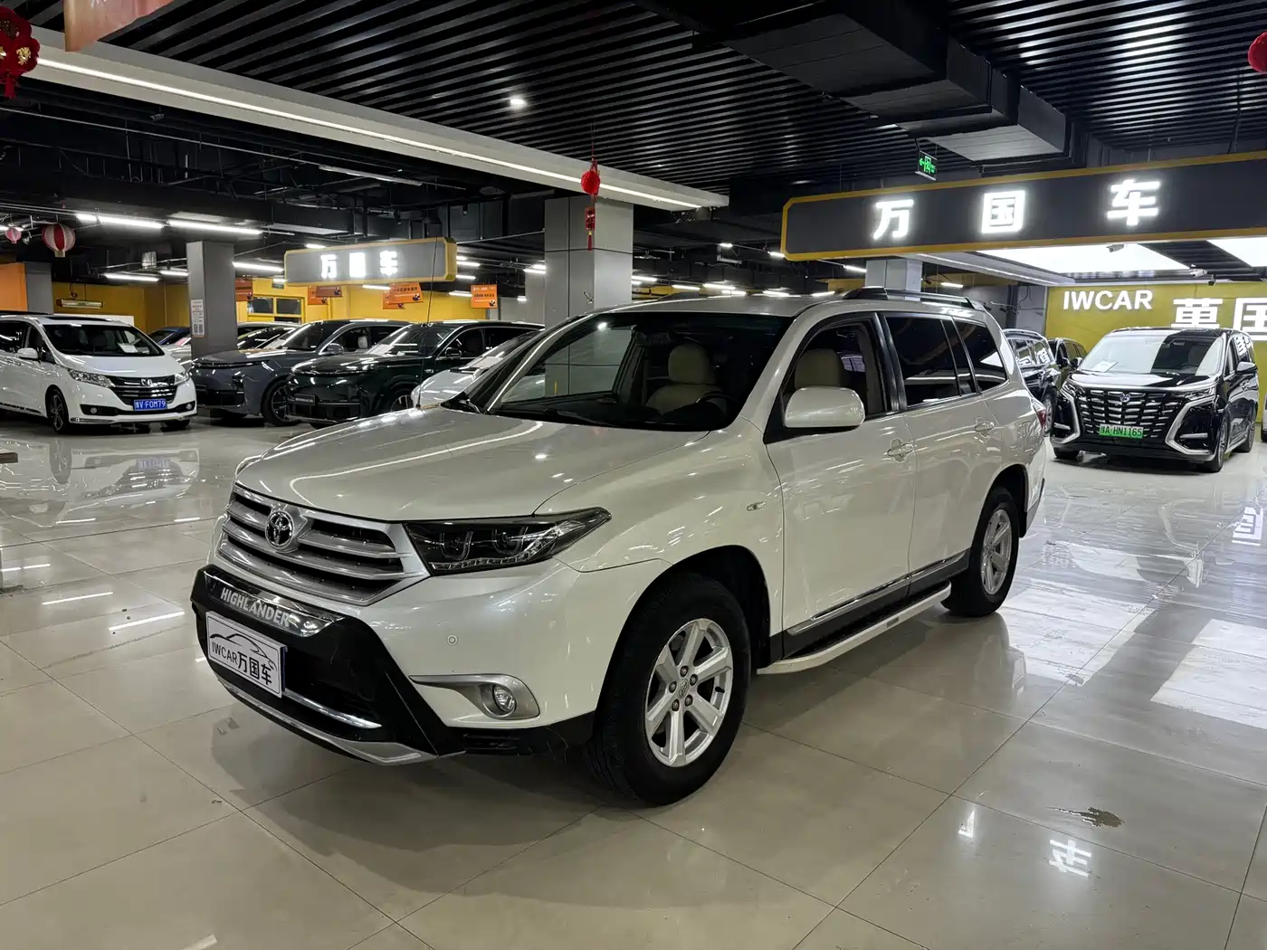Toyota Highlander 2012 2.7L 2WD 5-seater Elite Edition фото 2