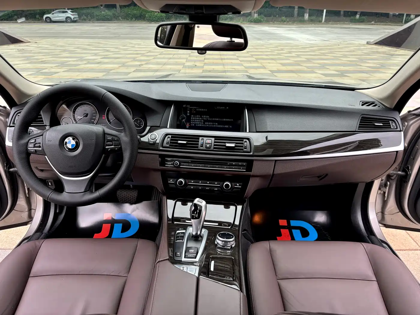 BMW 5 Series 2014 525Li Luxury Design Package фото 22